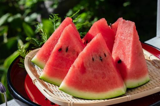 🌻スイカで夏バテ対策🍉